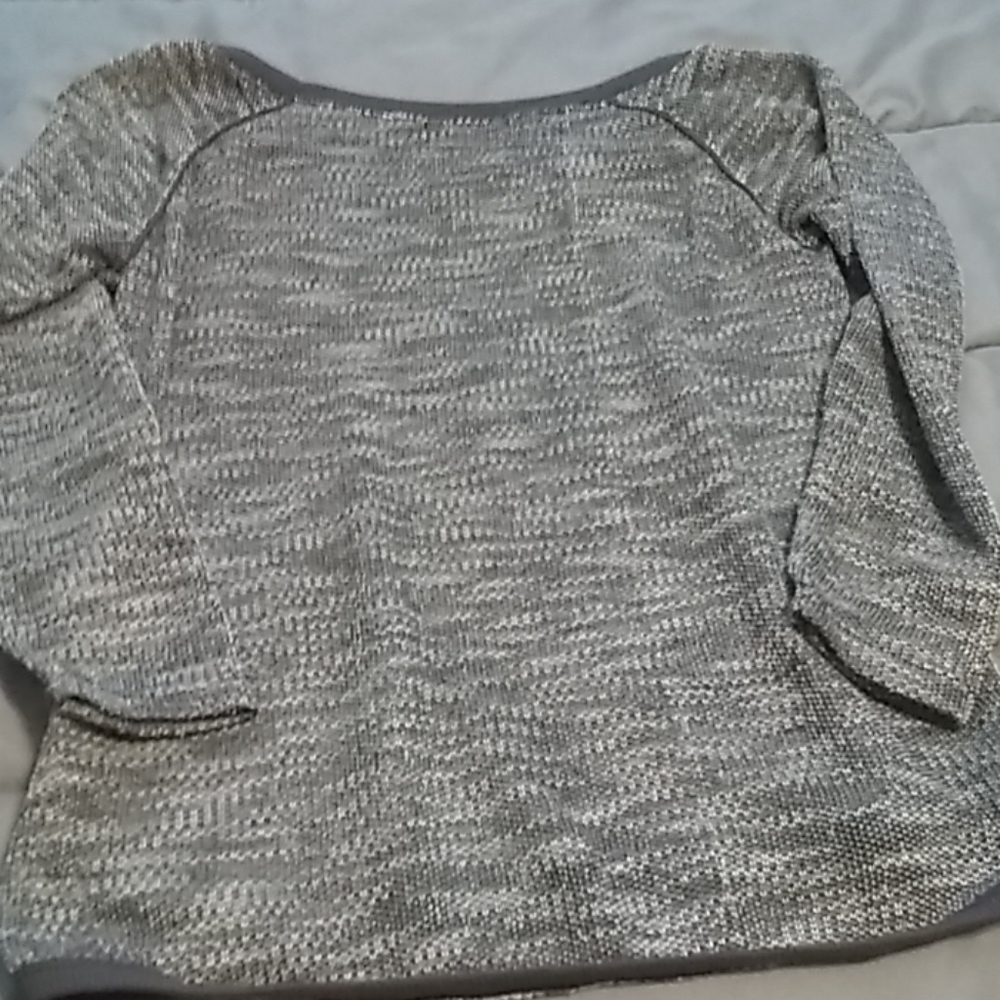 Sweater - Picture 4 of 4
